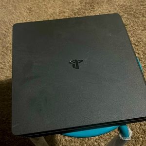 I’m selling a PlayStation 4